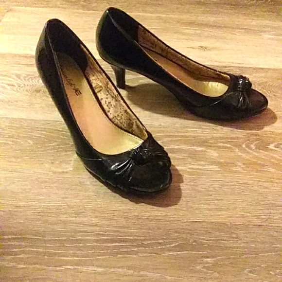 American Eagle By Payless Shoes - ✨ Peep toe heels ✨
